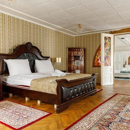 Imperial Boutique Apartamento Braşov Exterior foto